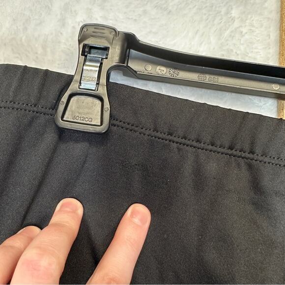 Athleta Black Mid Rise Drawstring Cropped Legging Pants Size M‎ - Picture 8 of 11